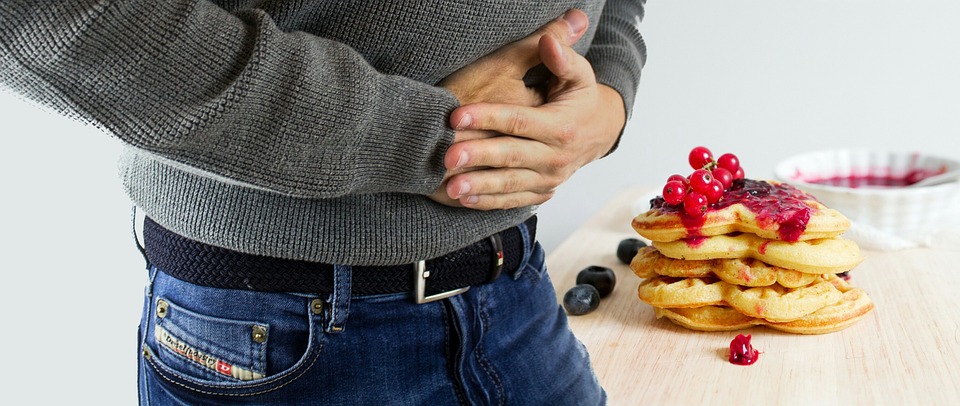 Man struggling with the intermittent fasting diet 